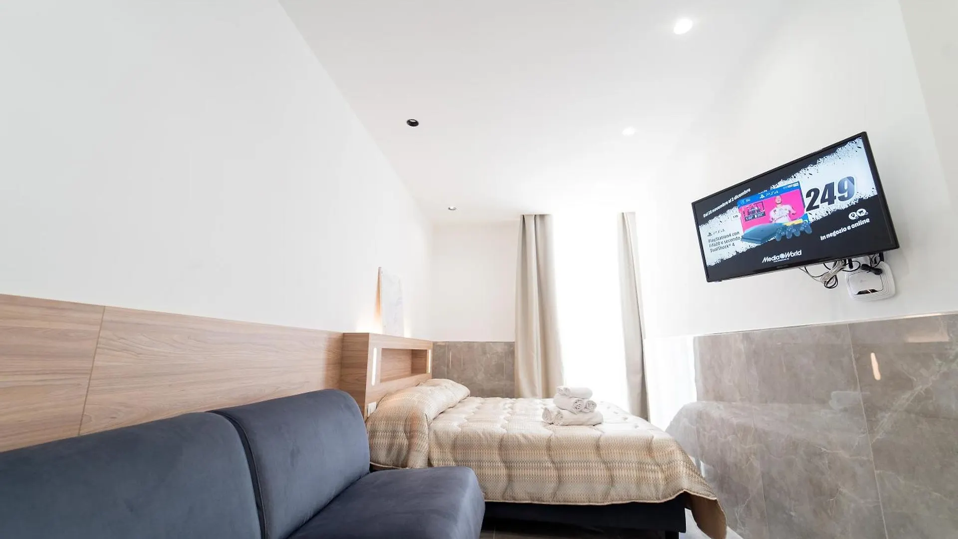 Toledo H, Naples Historical Center, By Clapa Group Hotel