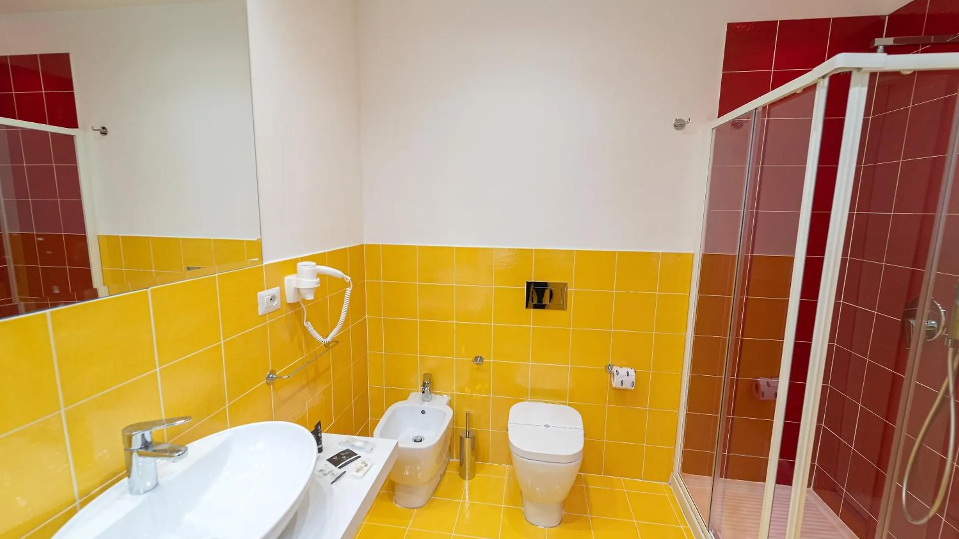 Toledo H, Naples Historical Center, By Clapa Group Hotel Guest house